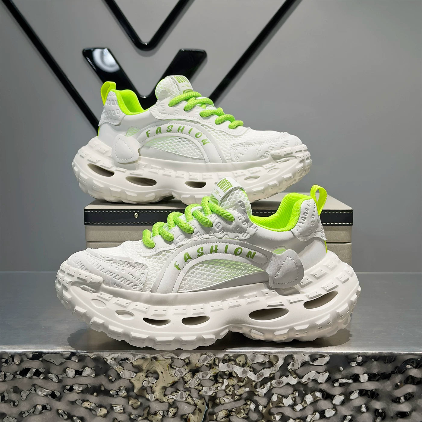 Men's Platform Height-Increasing Breathable Dad Sneakers Athletic Casual 2026 Summer New