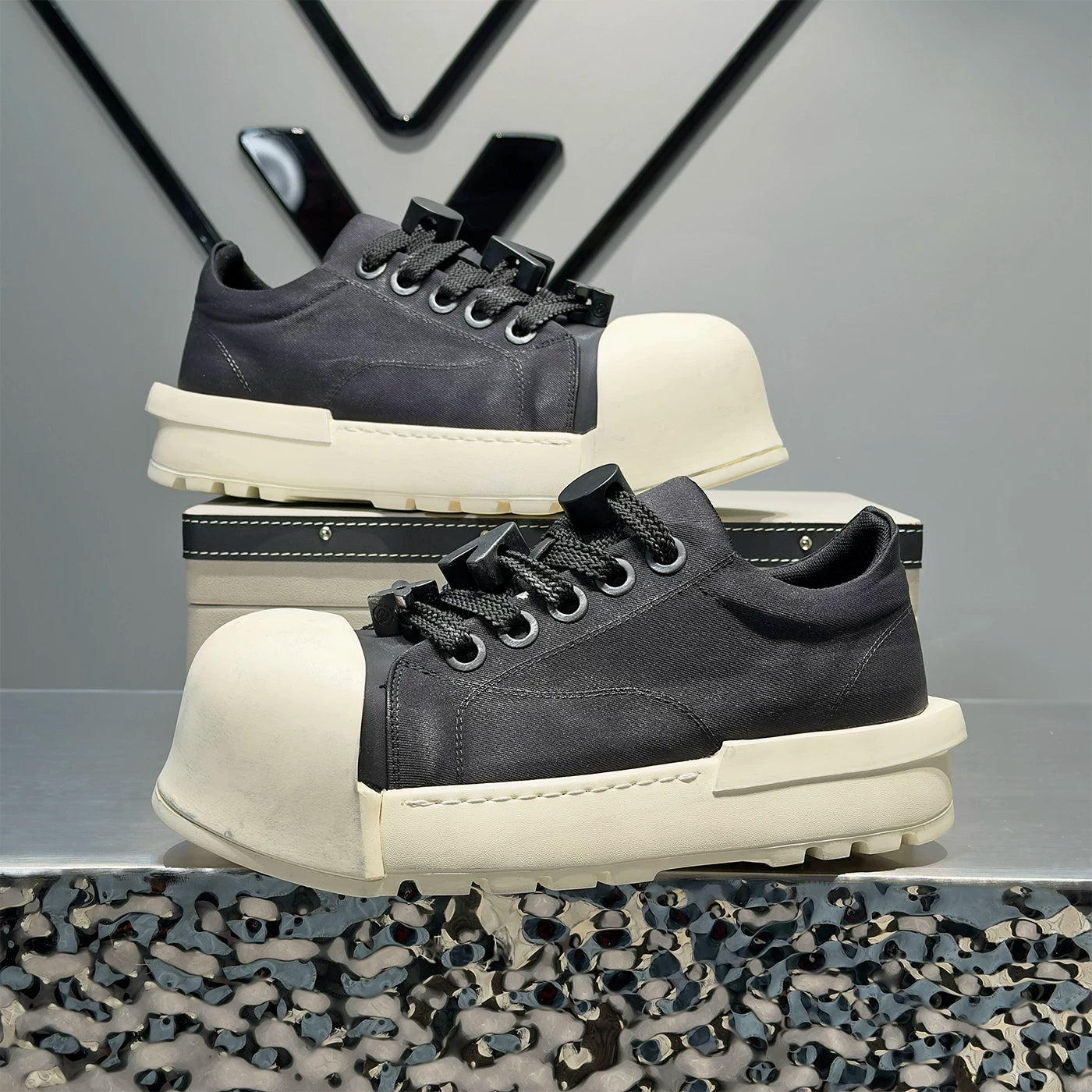 Men's Height-Increasing Platform Low-Top Retro Big-Toe Skate Shoes Summer