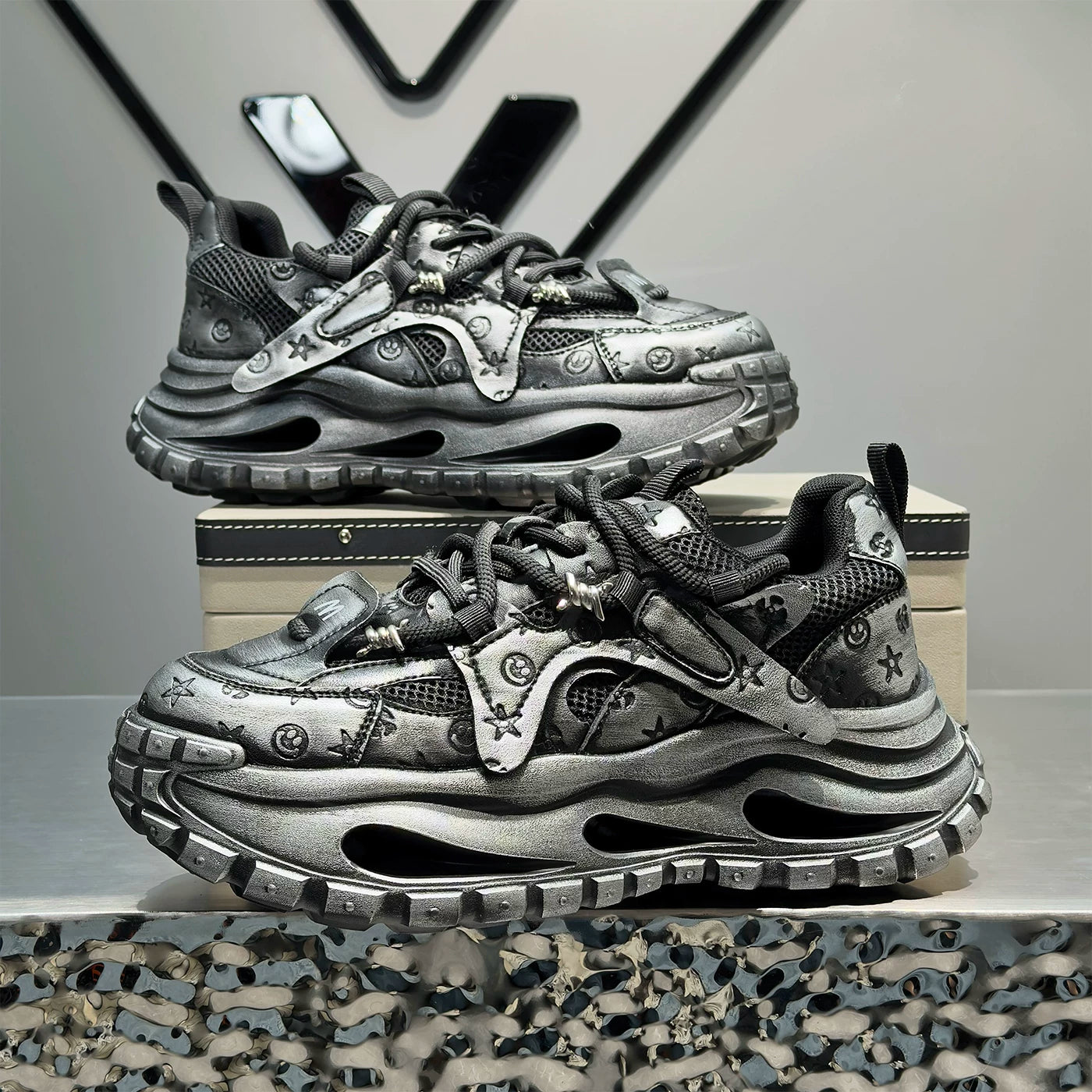 Men's Height-Increasing Platform Breathable Retro Shock-Absorbing Chunky Dad Sneakers 2026 New