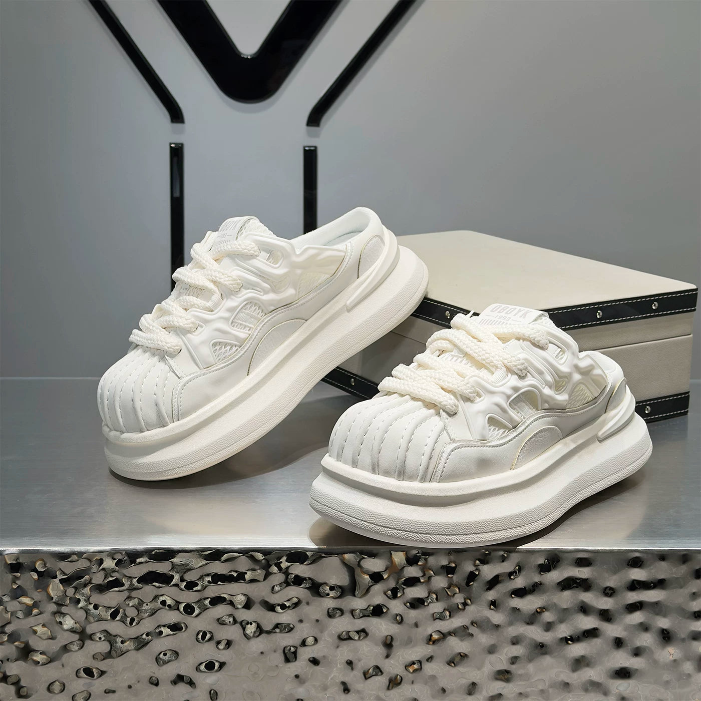 Men's Platform Breathable Closed-Toe Slip-On White Sneakers 2026 Summer New