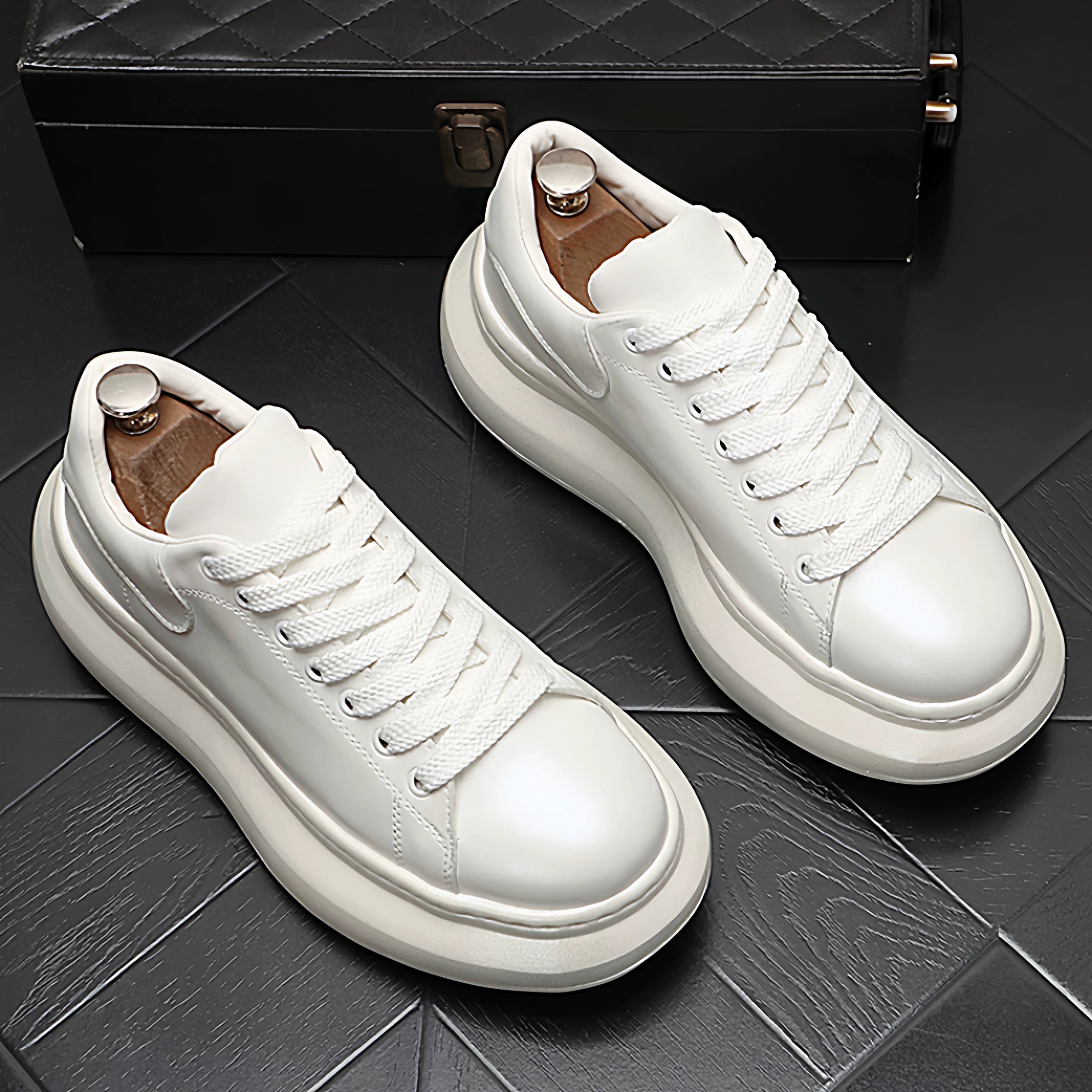Men's 2026 New Height-Increasing Platform Low-Top Casual Trendy Chunky Sneakers