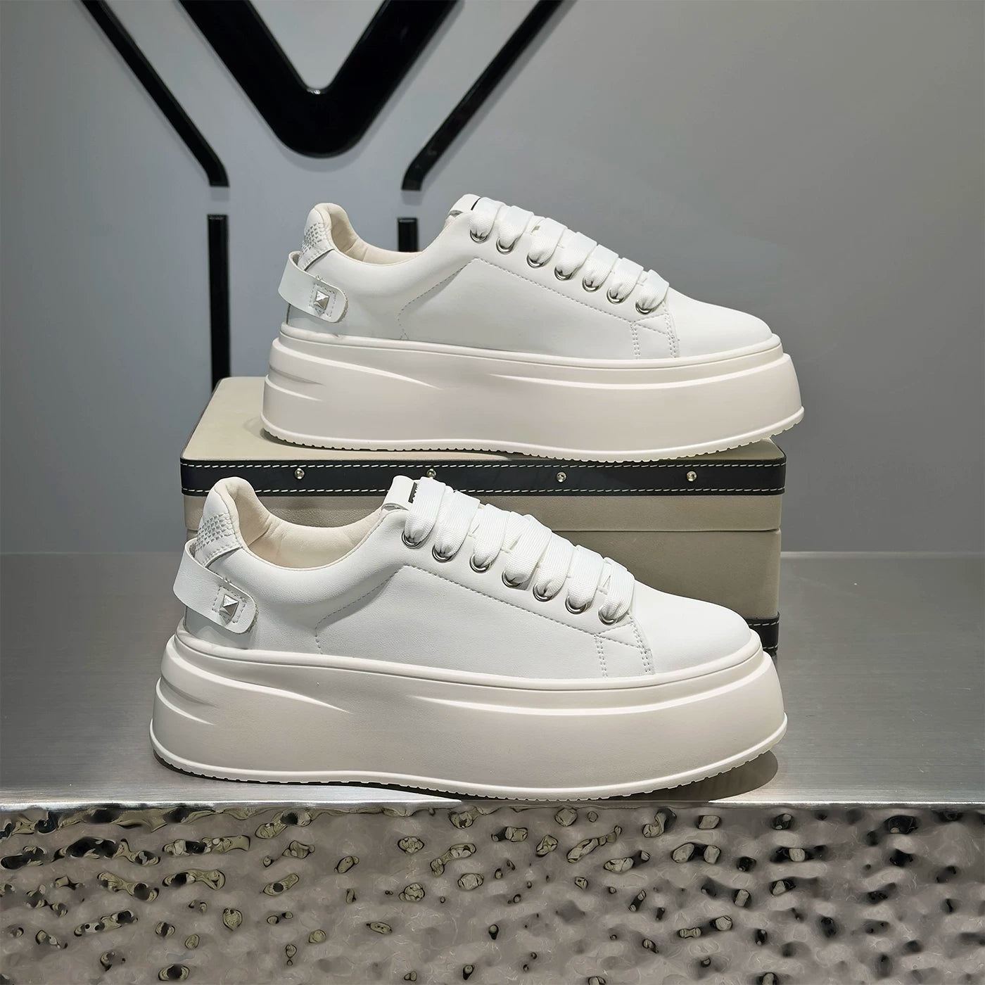 Men's Height-Increasing Platform Minimalist Trendy White Sneakers Spring New