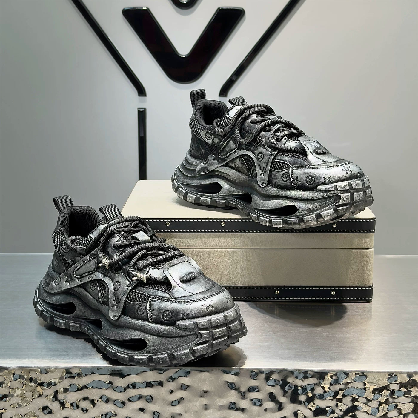 Men's Height-Increasing Platform Breathable Retro Shock-Absorbing Chunky Dad Sneakers 2026 New