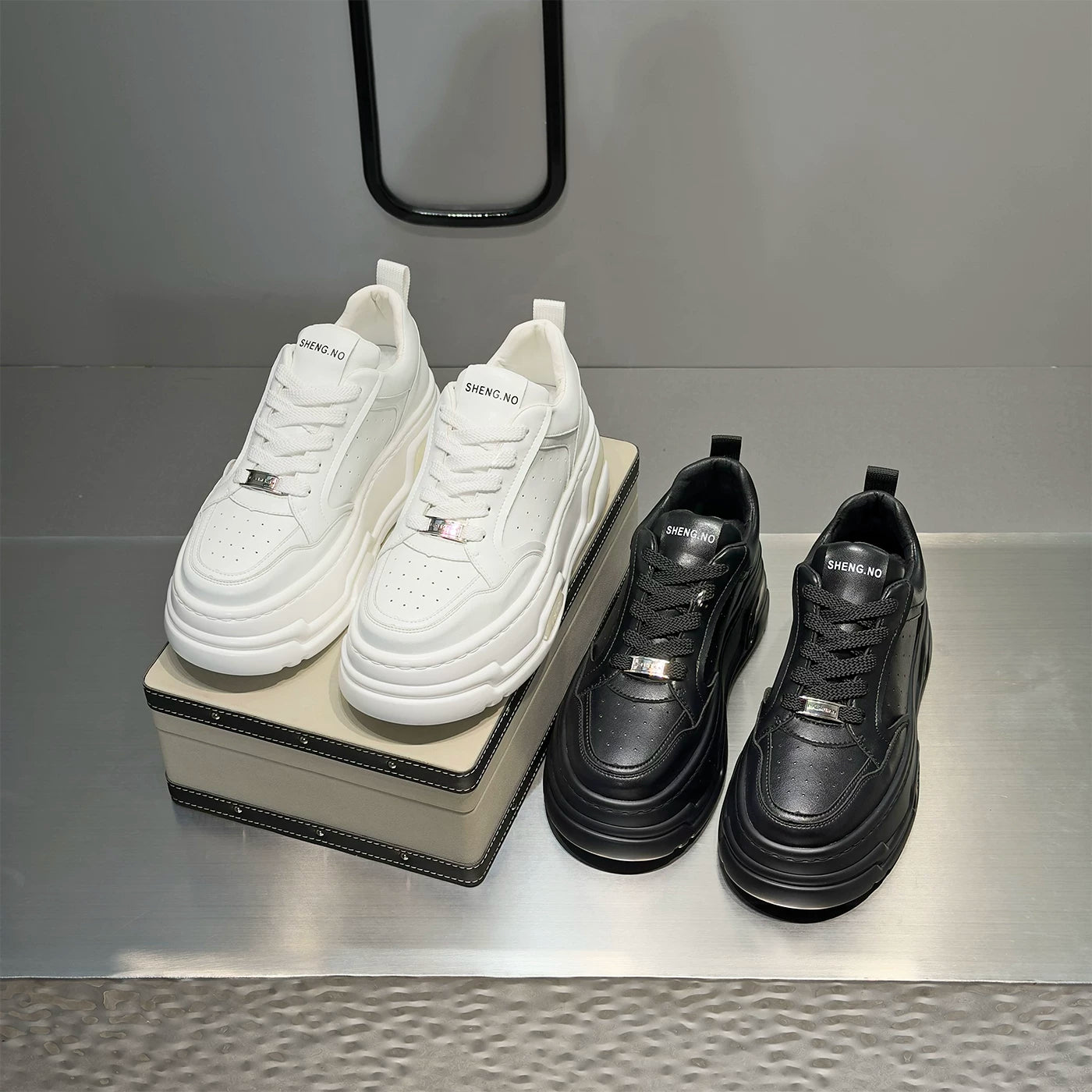 Men's Hidden-Wedge Platform Trendy Puffy Sneakers 2026 New