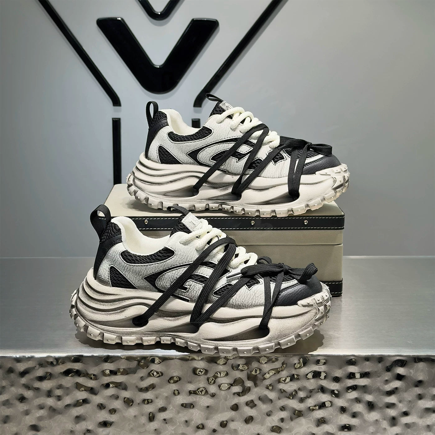 Men's Height-Increasing Platform Retro Chunky Dad Sneakers 2026 New
