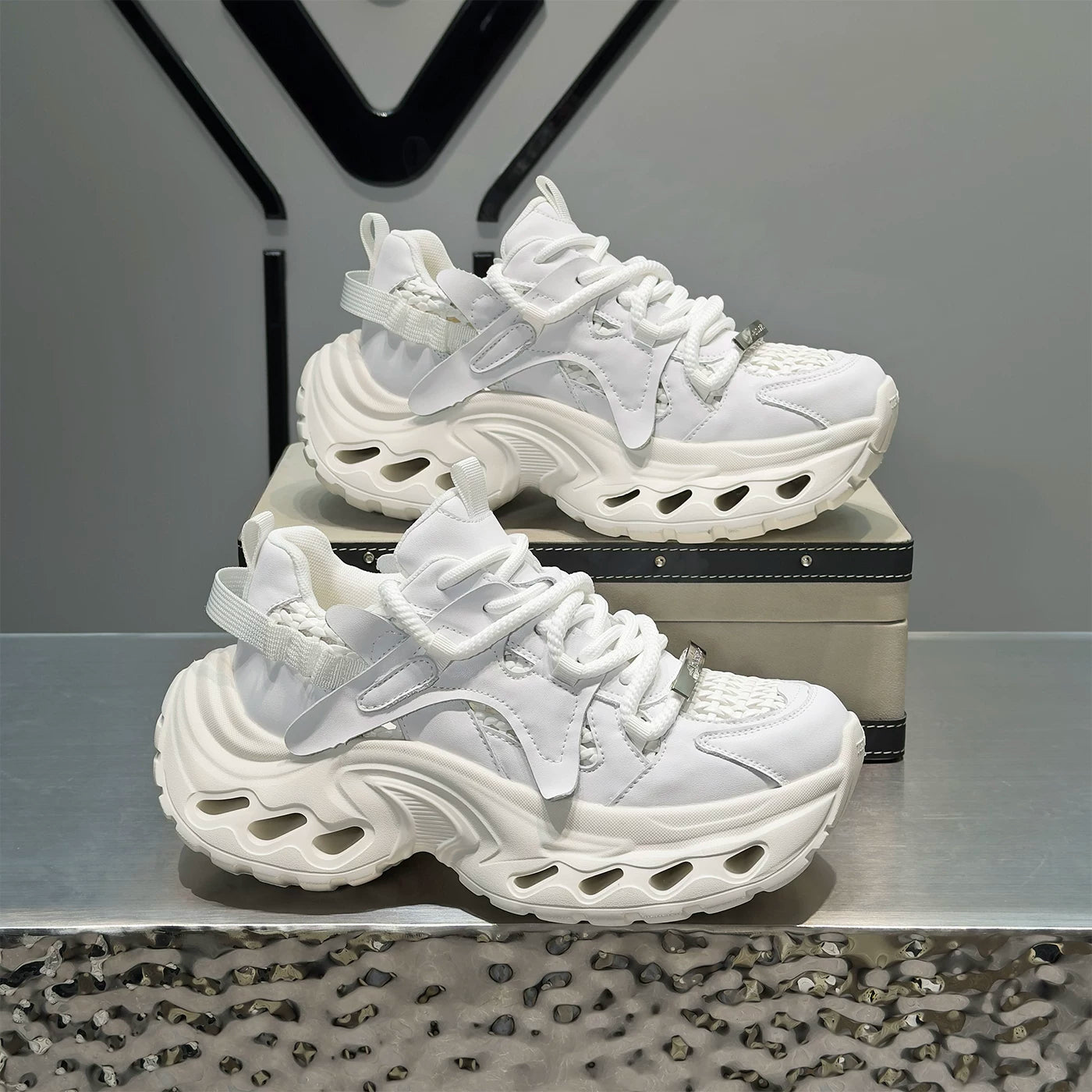 Men's Height-Increasing Platform Breathable Mesh Chunky Dad Sneakers 2026 Summer New