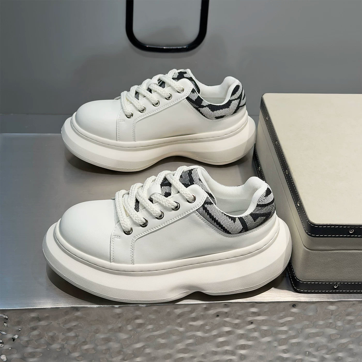 Men's Height-Increasing Platform Minimalist Trendy Puffy Sneakers 2026 New