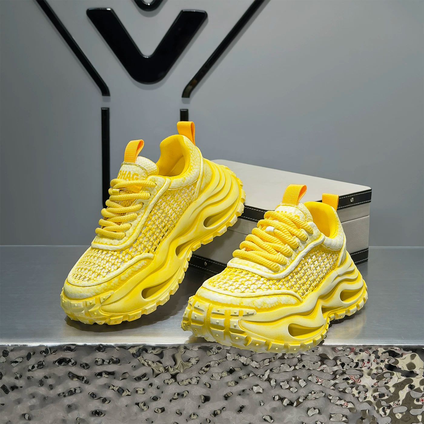 Men's Height-Increasing Platform Breathable Cut-Out Chunky Dad Sneakers 2026 Summer New