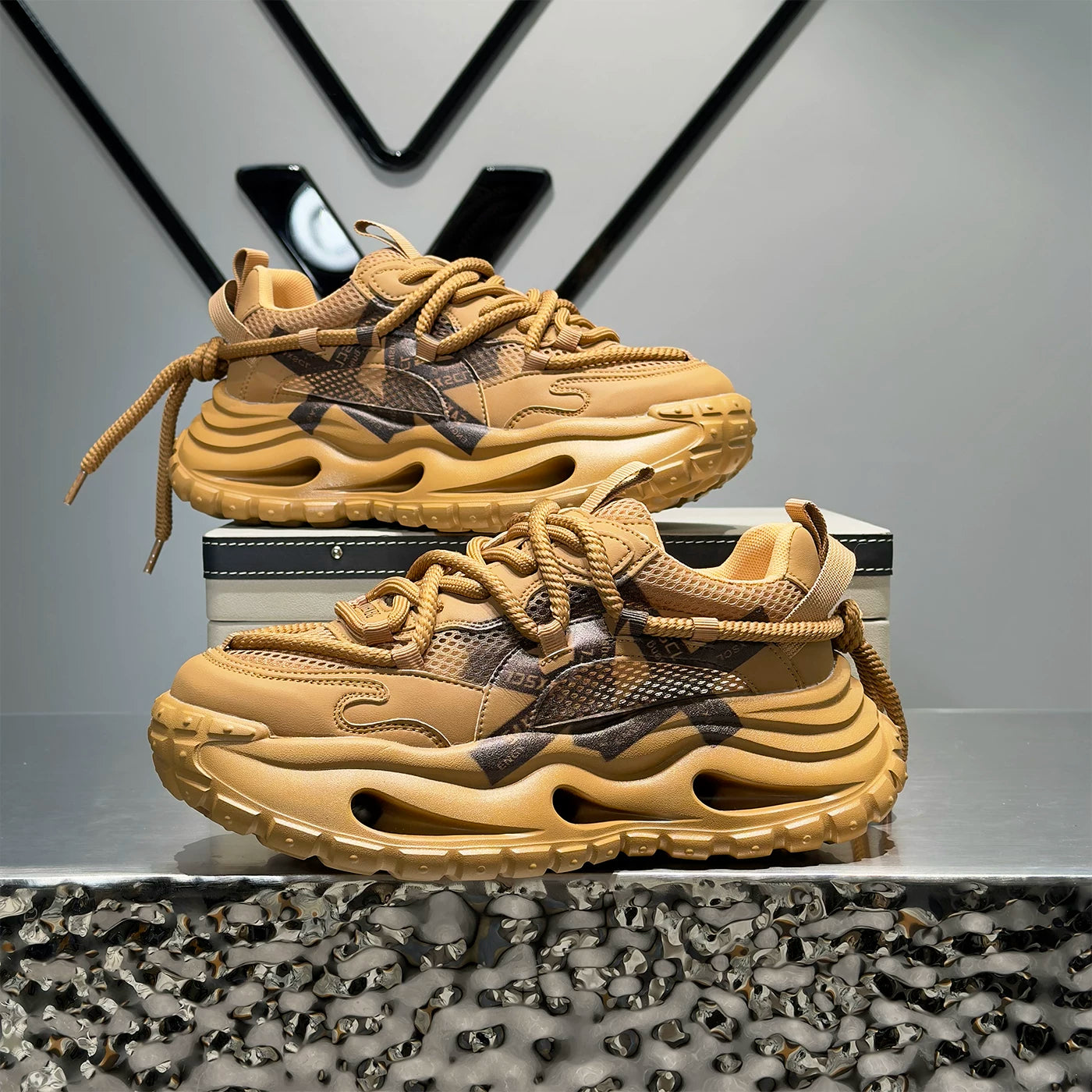 Men's Height-Increasing Platform Breathable Mesh Chunky Dad Sneakers 2026 Summer New