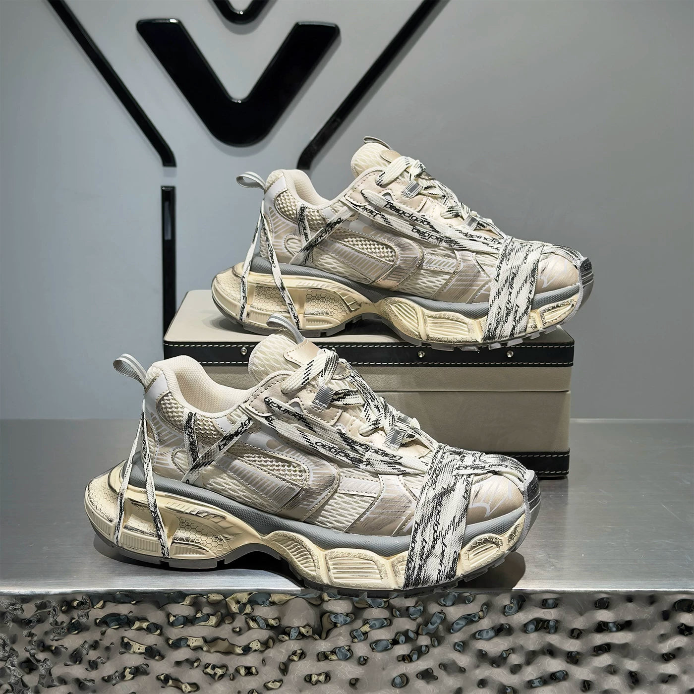 Men's Height-Increasing Platform Breathable Mesh Chunky Dad Sneakers 2026 Summer New