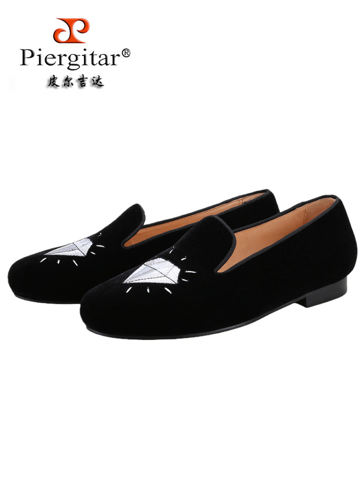 European and American style hand-embroidered men's velvet loafers party wedding banquet style slip-on formal shoes smoking shoes large size