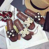 Korean style women's sandals. Rubber soles, slip-on style, pearl pattern, soft soles, beautiful and chic design, lightweight, comfortable to wear, cute.