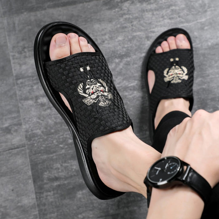 manufacturer wholesale summer beach outdoor men's sandals Korean style trendy personality versatile slippers