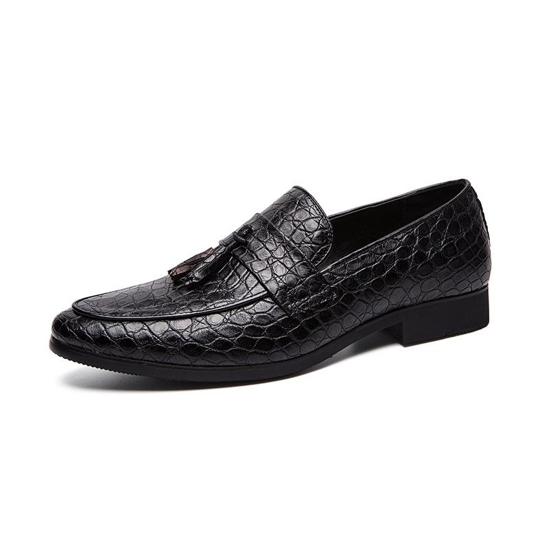 2024new spring men's British wind foreign trade large size pointed shoes pattern casual trend breathable men's shoes