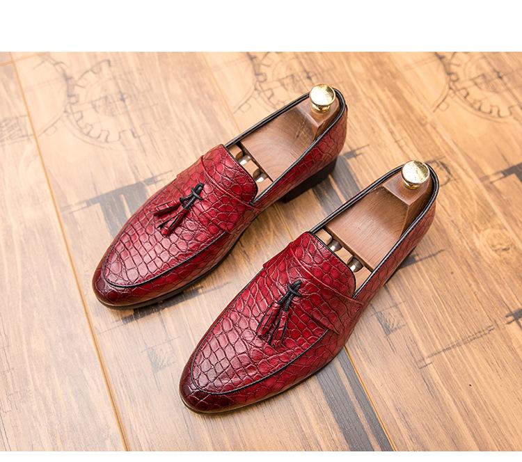 2024new spring men's British wind foreign trade large size pointed shoes pattern casual trend breathable men's shoes