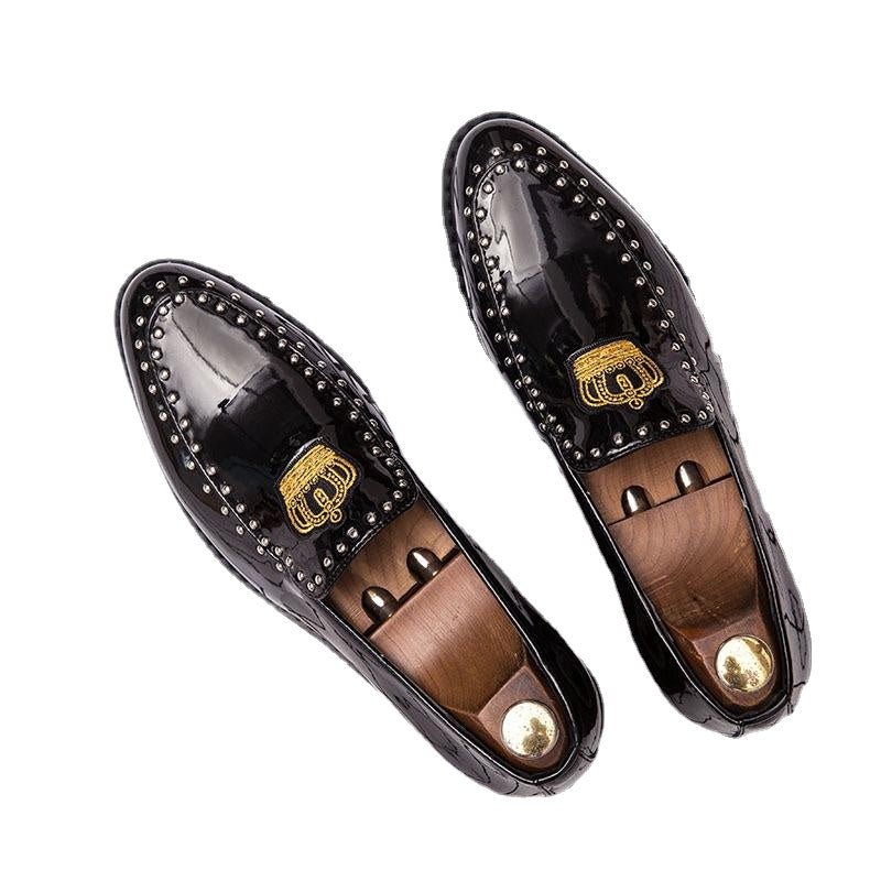 European station British pointed head leather shoes paint edgy men's shoes trend hairstylist shoes one foot shoes