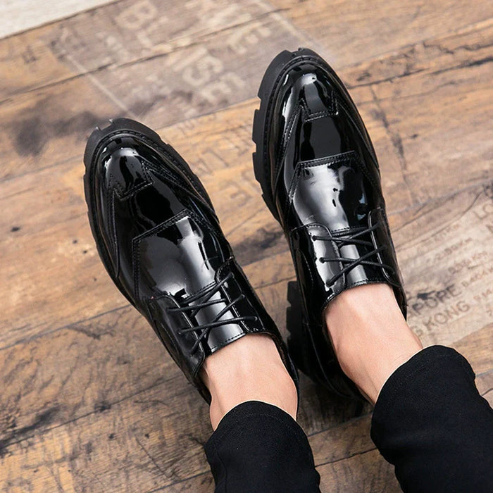 2025 new autumn and winter pointed-toed casual shoes Korean style trendy leather shoes plus velvet black youth bright leather shoes one drop(P)