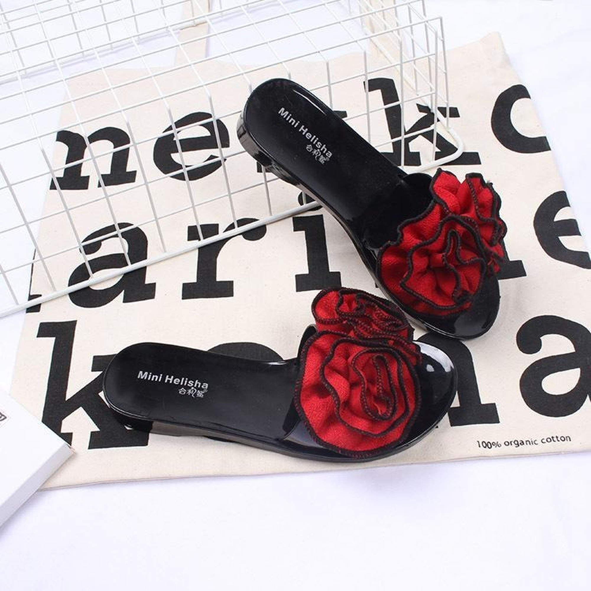 WOMEN FLATS NEW