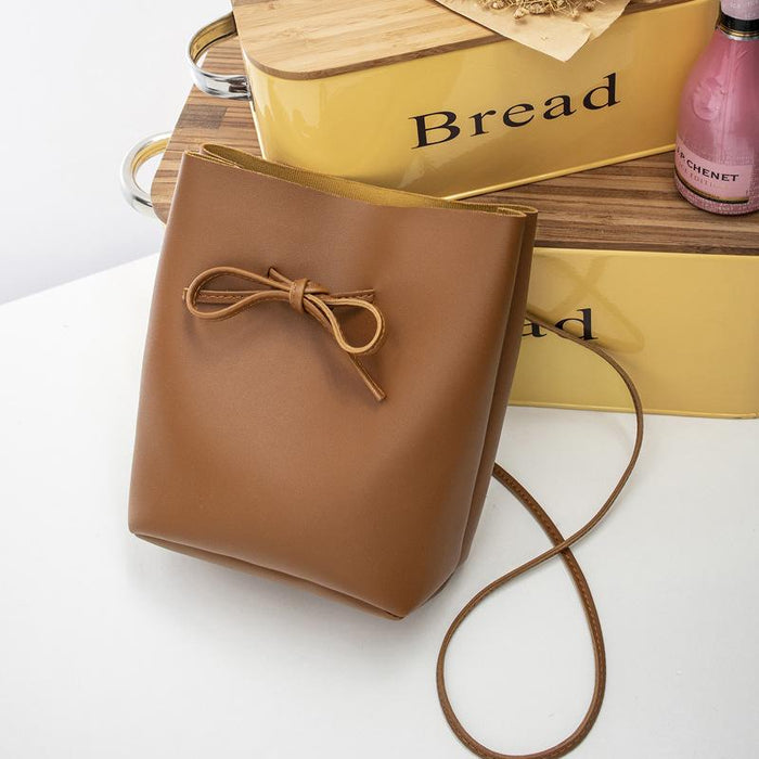 2025 new women's bag, high-end versatile shoulder bag, Korean style trendy fashion tote bag, simple large capacity mother-in-law bag(P)
