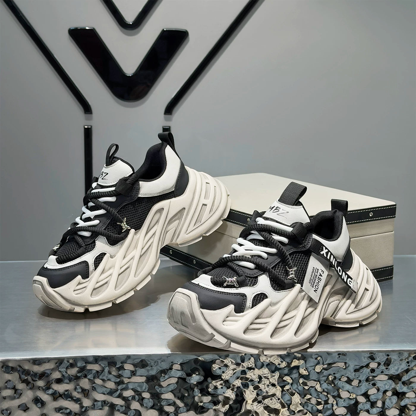 Men's Height-Increasing Platform Breathable Retro Chunky Dad Sneakers 2026 Summer New