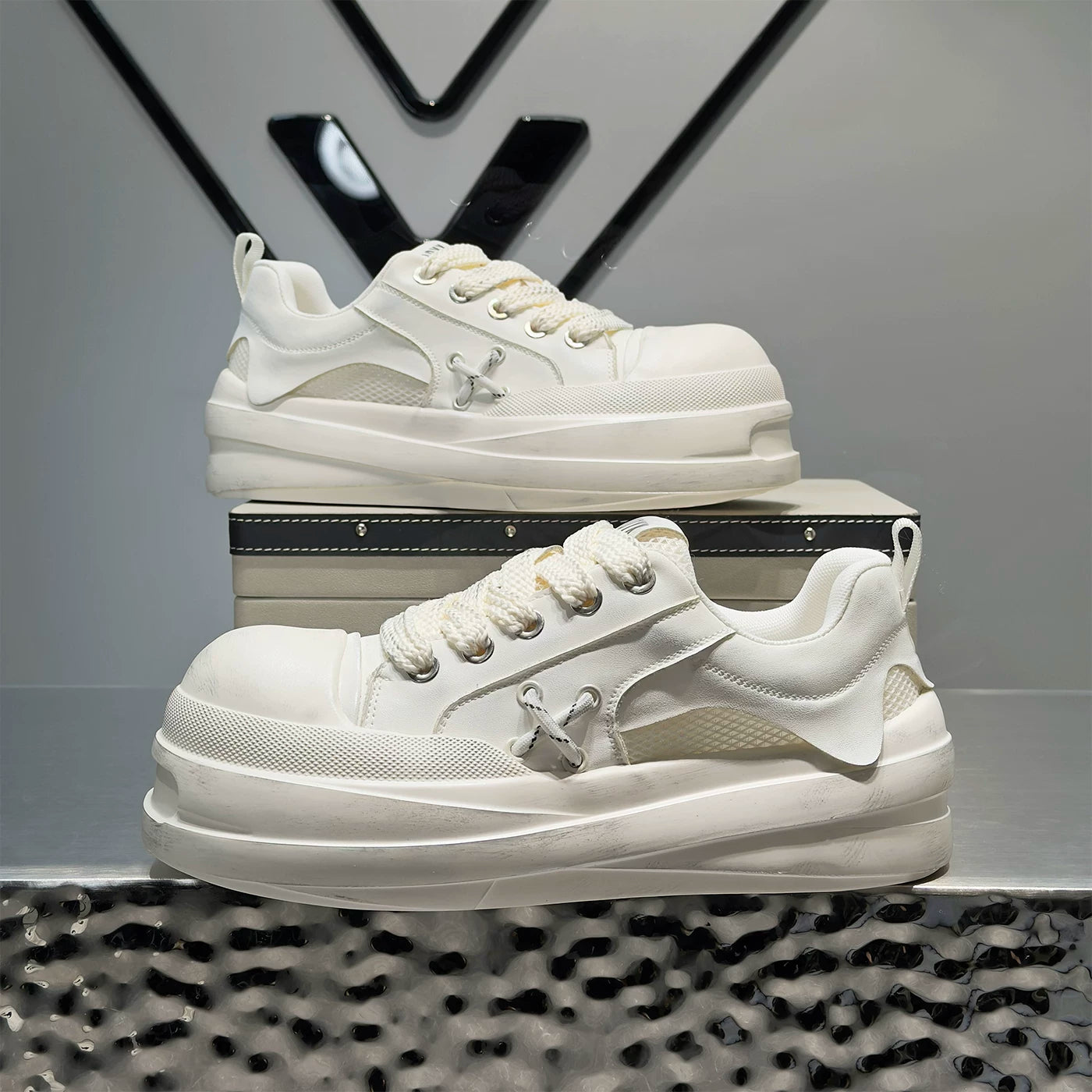 Men's Height-Increasing Platform Lace-Up Low-Top Retro Skate Shoes Summer