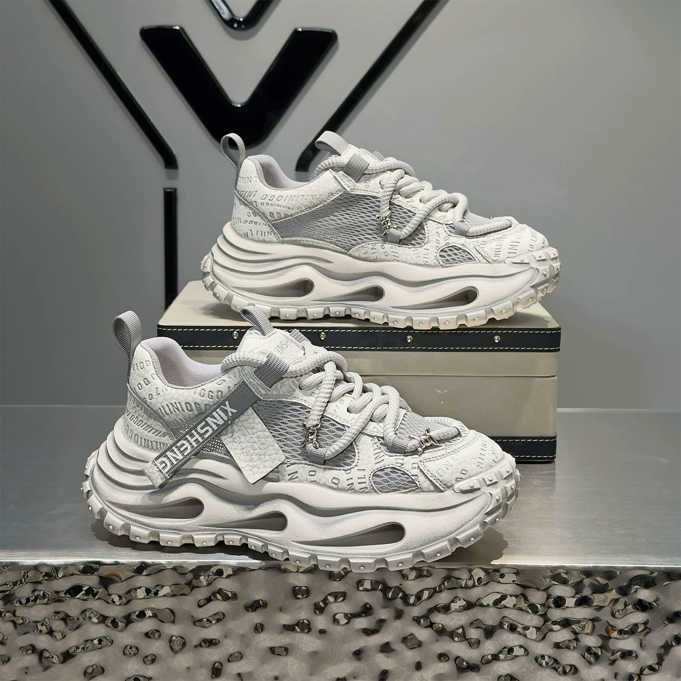 Men's Height-Increasing Breathable Mesh Cut-Out Plus Size Chunky Dad Sneakers Summer