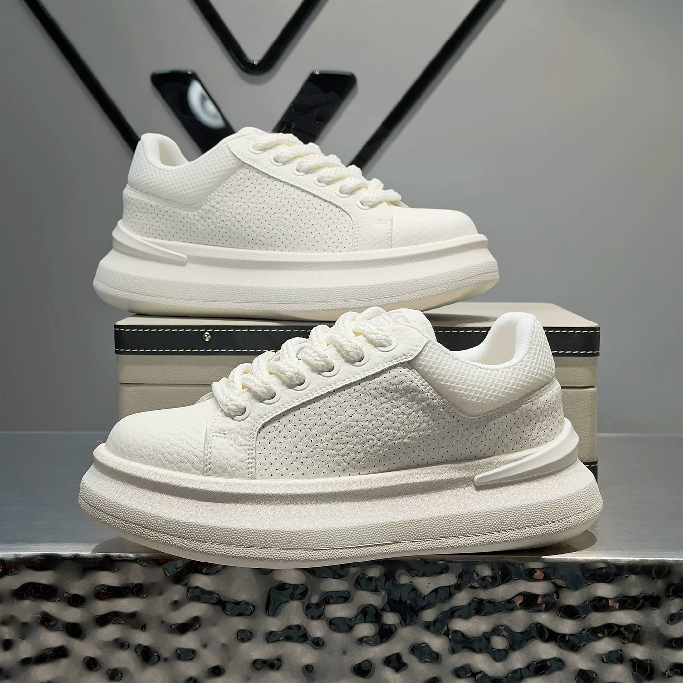 Men's Platform Breathable Low-Top Minimalist Trendy White Sneakers Summer