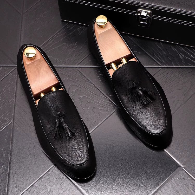 The trendy brand starts with the appearance ~ 2024 new one-foot versatile casual leather shoes, the trend of fashion increases the height of beanie shoes for men