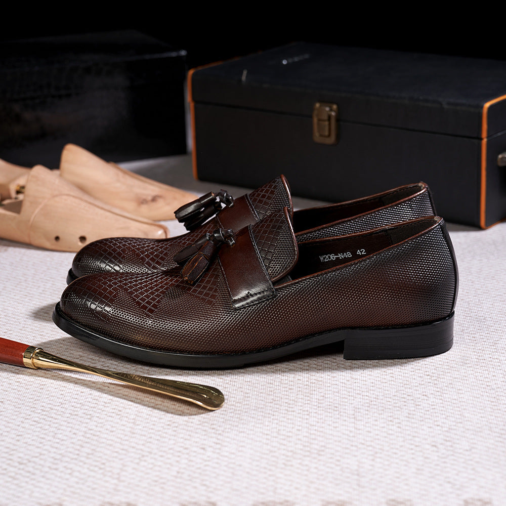 Fashion Tassel Loafers Men's Business Casual Leather Shoes Men's Slip-on Embossed Leather All-Matching Men's Shoes Guangzhou Factory