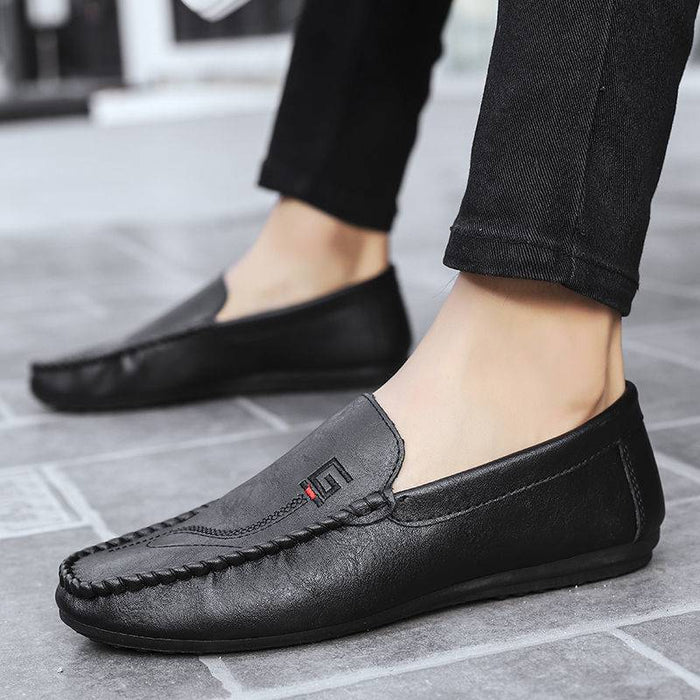 Bean shoes, young men, leisure, lazy people, soft soles, slippery driving, fun shoes, fine guys.(P)
