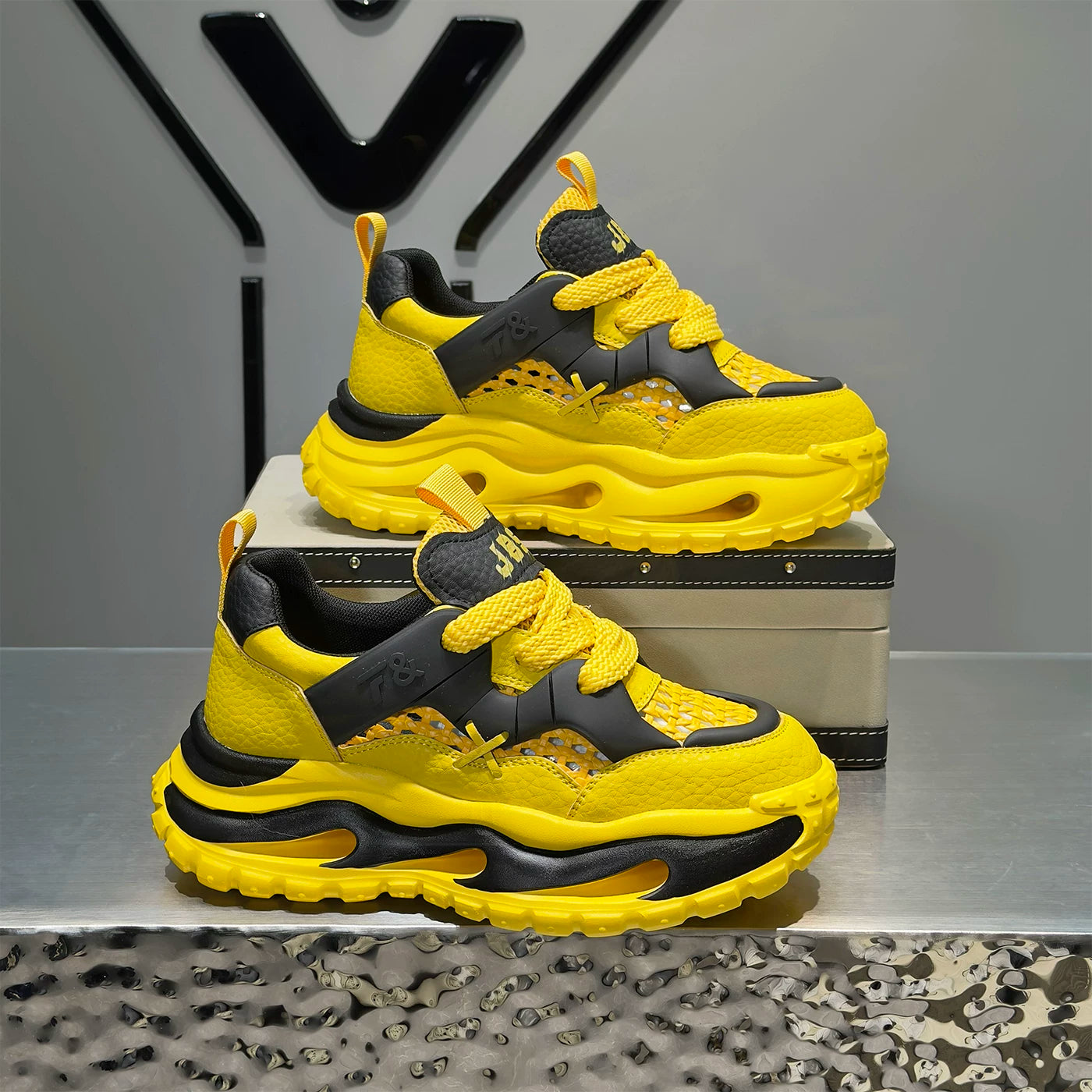 Men's Platform Breathable Cut-Out Outdoor Trendy Chunky Dad Sneakers Summer