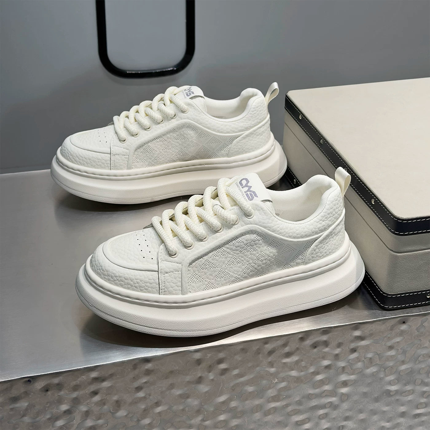 Men's Height-Increasing Platform Breathable Low-Top Trendy White Sneakers