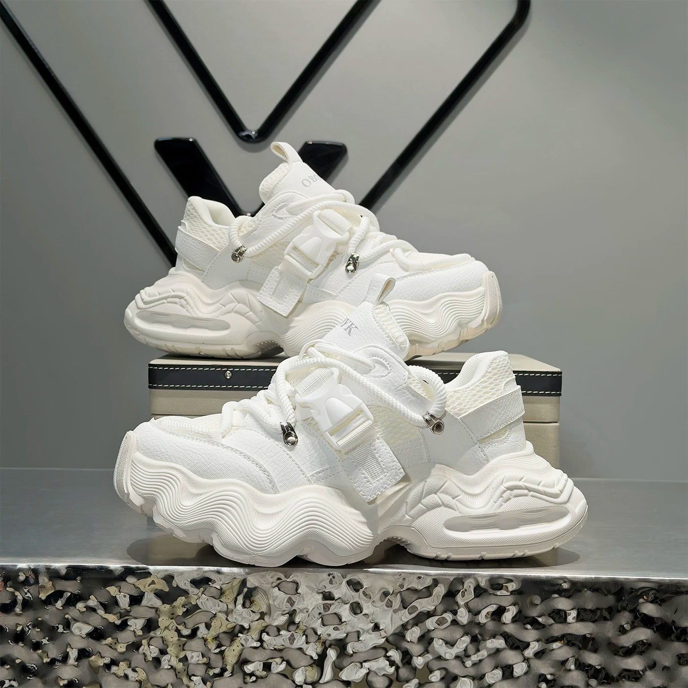 Men's Height-Increasing Platform Breathable Mesh Chunky Dad Sneakers 2026 Summer New