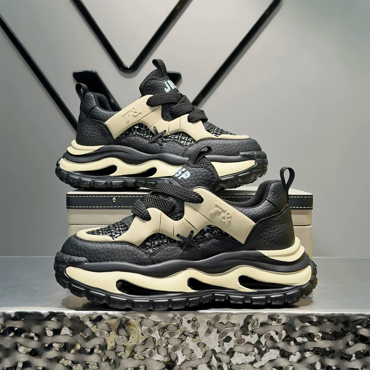 Men's Platform Breathable Cut-Out Outdoor Trendy Chunky Dad Sneakers Summer