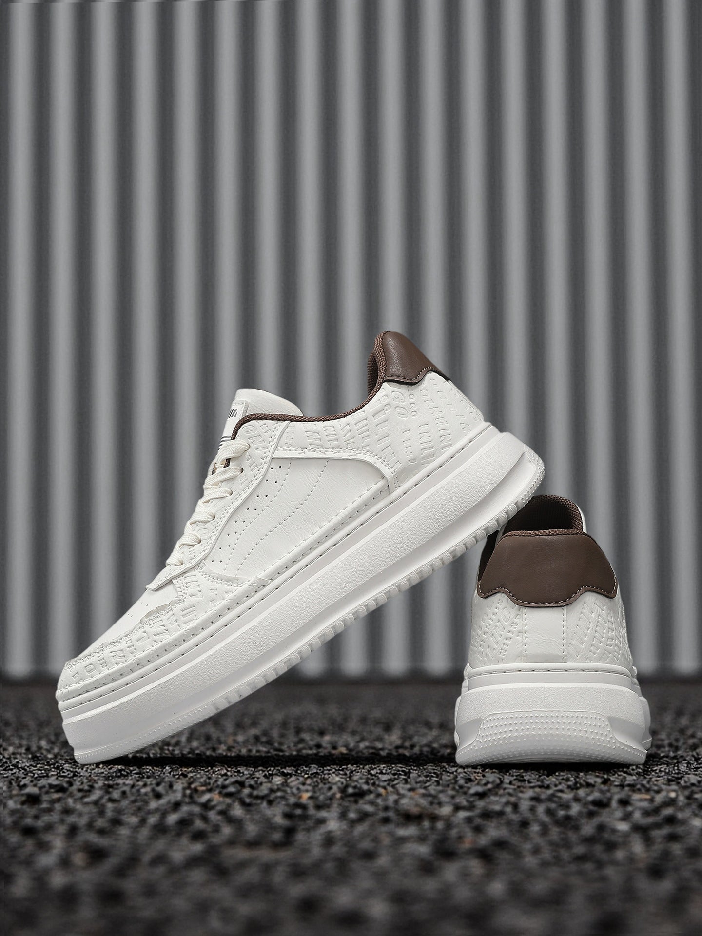 Men's 2026 new winter versatile trendy retro genuine leather white sneakers chunky sole height increasing athletic casual streetwear shoes