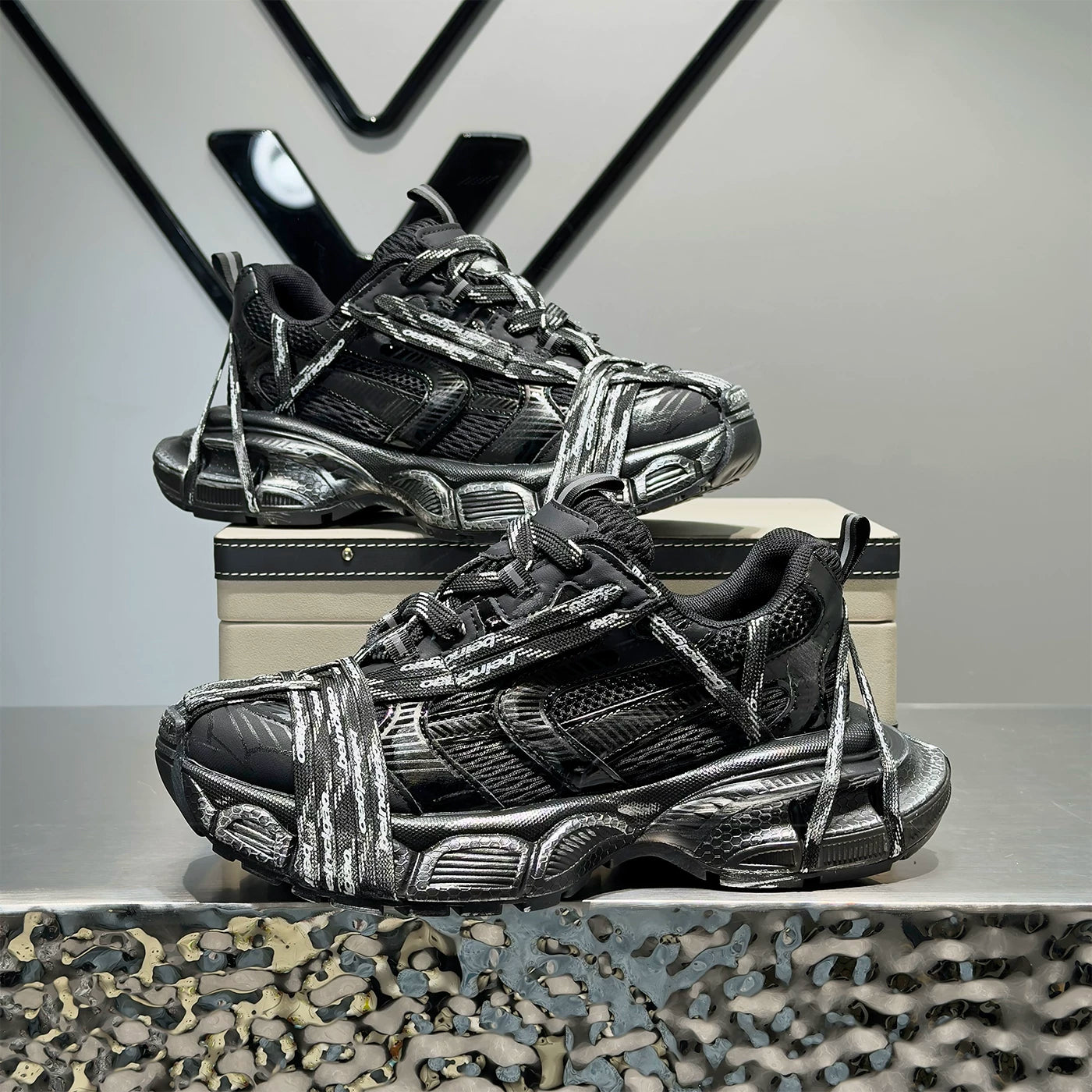 Men's Height-Increasing Platform Breathable Mesh Chunky Dad Sneakers 2026 Summer New