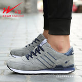 Men's fashionable leather sneakers: breathable, versatile, comfortable flat running shoes for spring and autumn