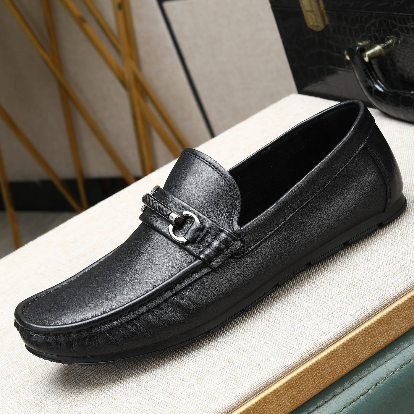 Value-for-money, ultra-soft, single-layer cowhide moccasins – new 2026 spring/summer collection. sli 2