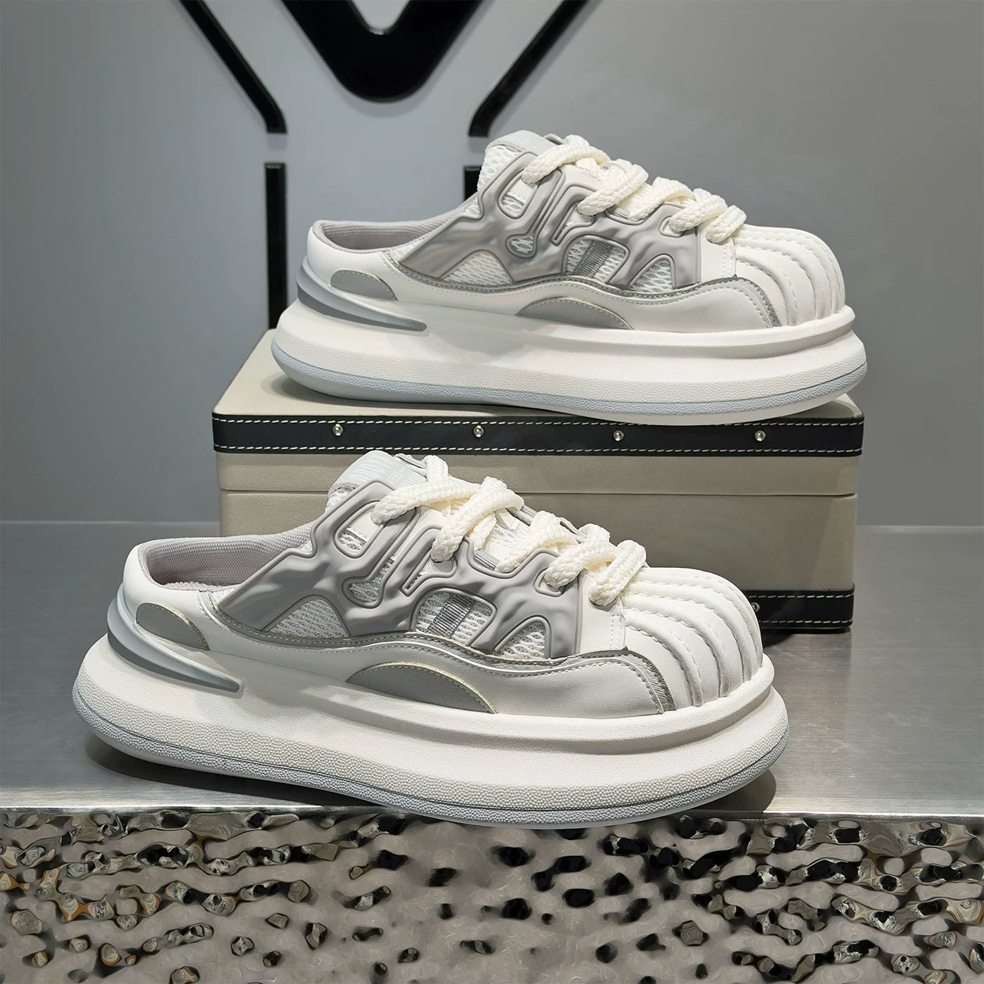 Men's Platform Breathable Closed-Toe Slip-On White Sneakers 2026 Summer New