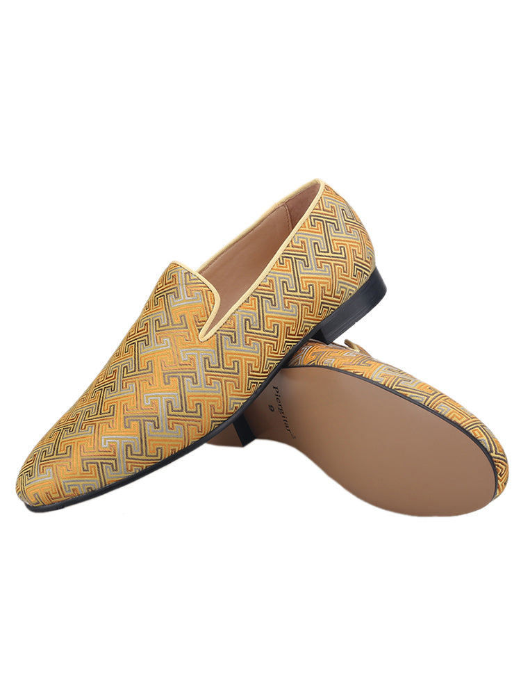 New Chinese style palace silk fabric men's loafers classic old Beijing style retro slip-on trendy shoes for men