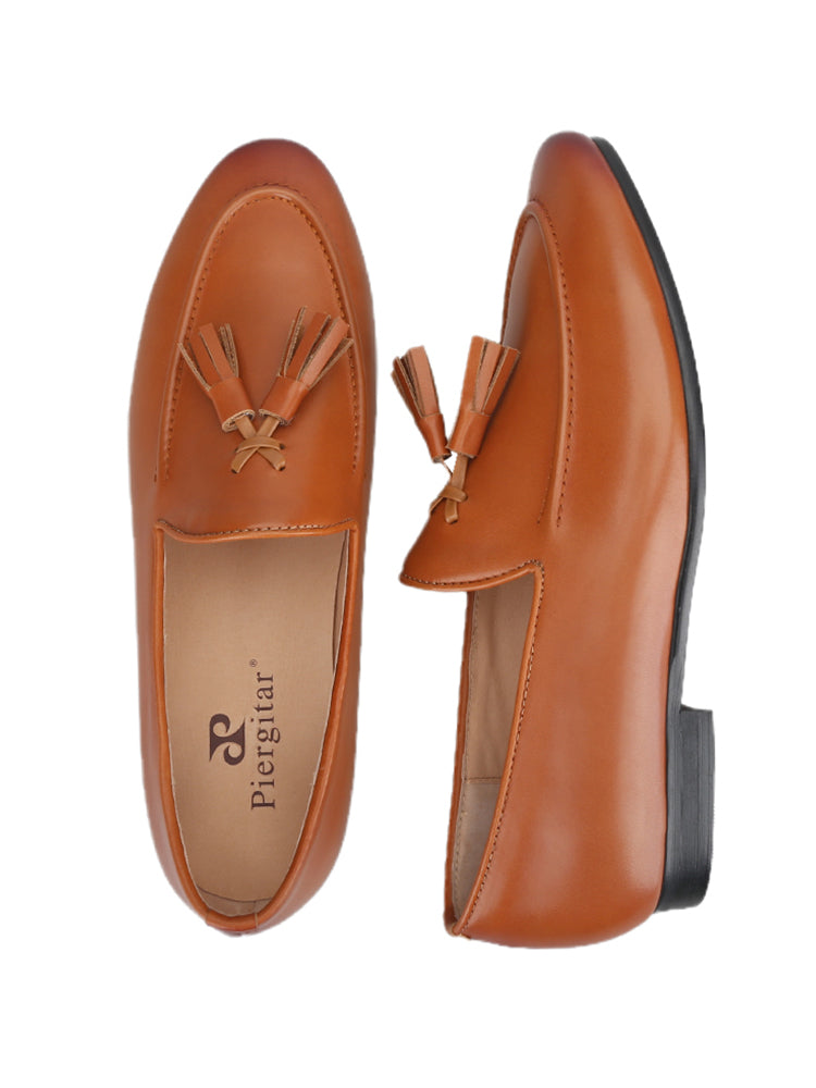 High-end polished cowhide loafers, classic Italian handcrafted formal tassel shoes, fashionable men's smoking shoes