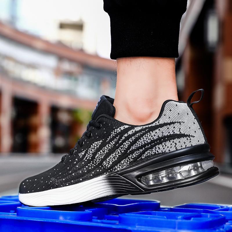 New casual fashion flyknit men's sneakers