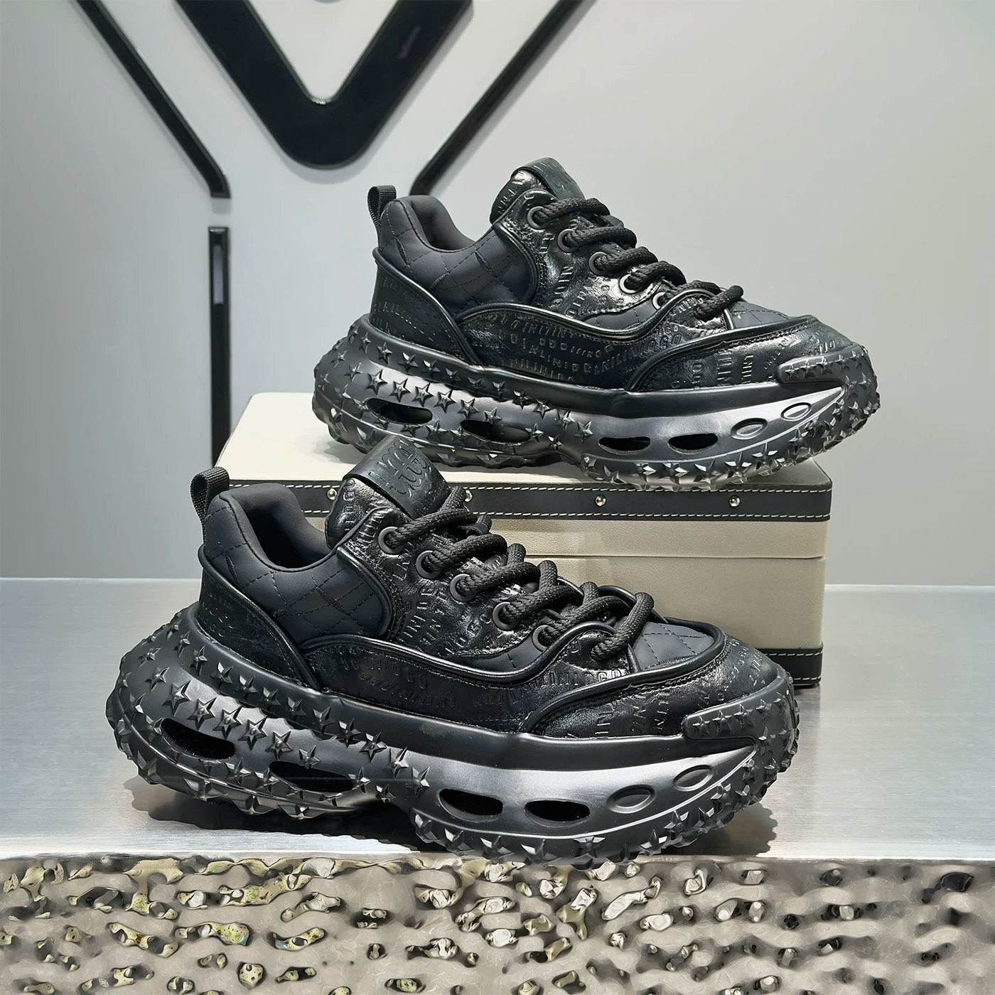 Men's Platform Breathable Low-Top Chunky Dad Sneakers 2026 Summer New