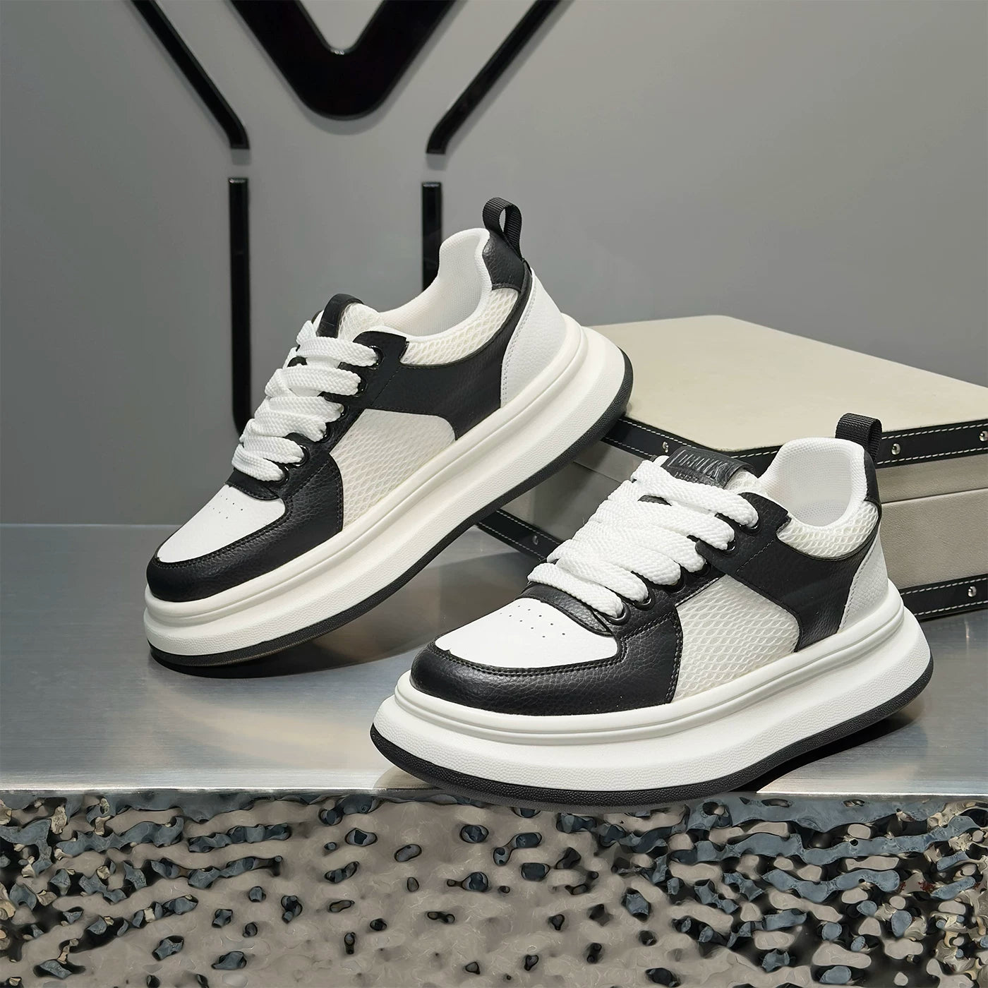 Men's Platform Breathable Mesh Low-Top Trendy White Sneakers