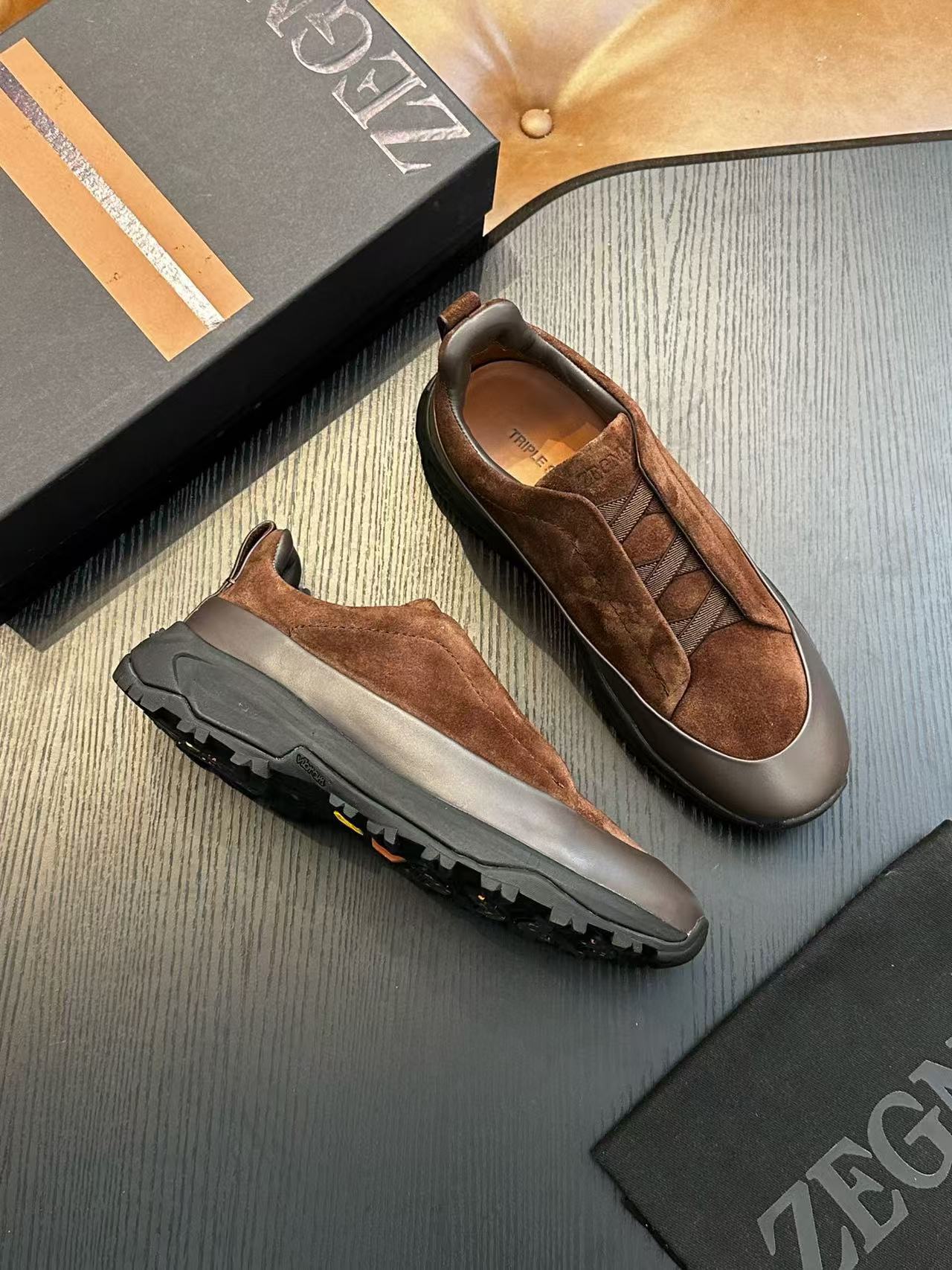 Cross-border zz men's suede casual shoes outdoor sports shoes cross elastic band thick sole light sole low ankle shoes men