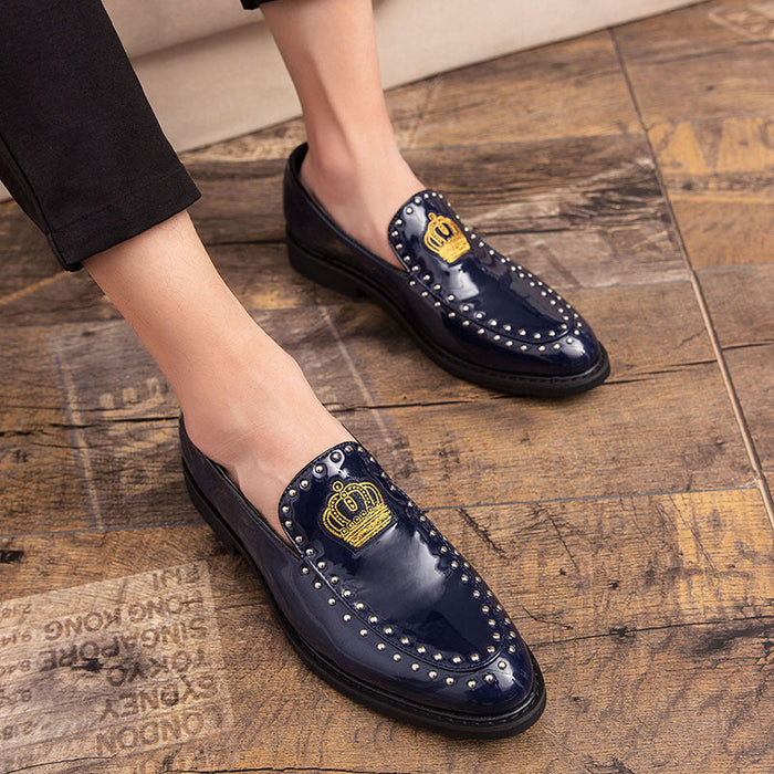 new men's pointed scalp shoes riveted a foot bean shoes Korean version of fashion business casual wedding shoes(P)