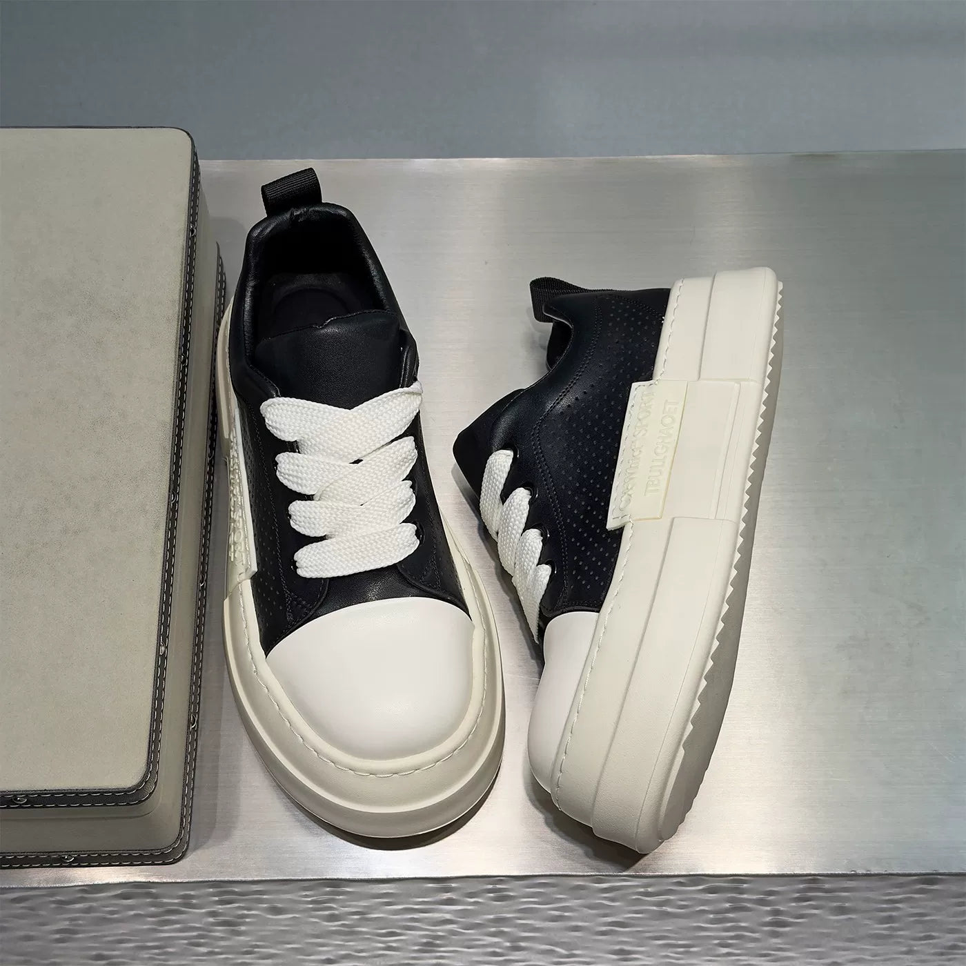 Men's Height-Increasing Platform Minimalist Trendy White Sneakers 2026 New