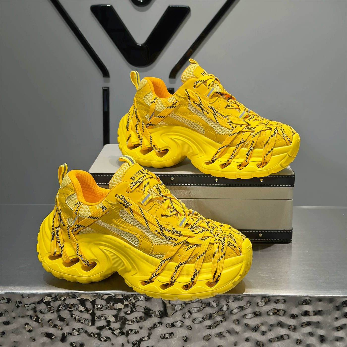 Men's Height-Increasing Platform Breathable Mesh Shock-Absorbing Chunky Dad Sneakers