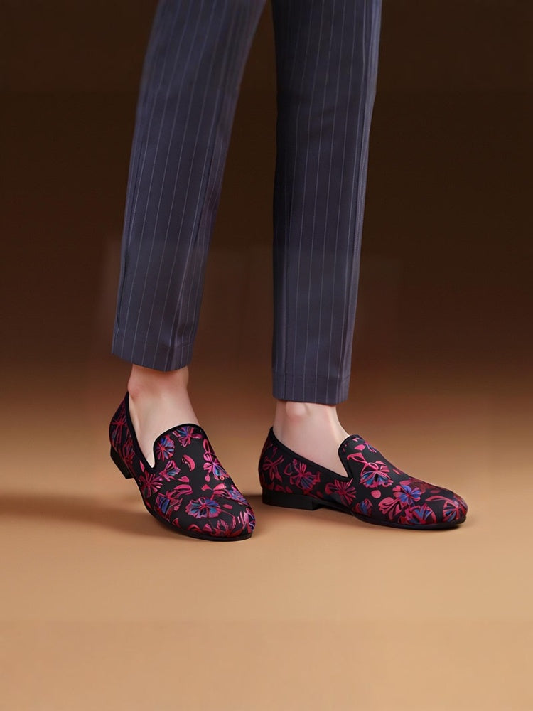 New imported carved satin fabric men's slip-on loafers European and American style smoking shoes
