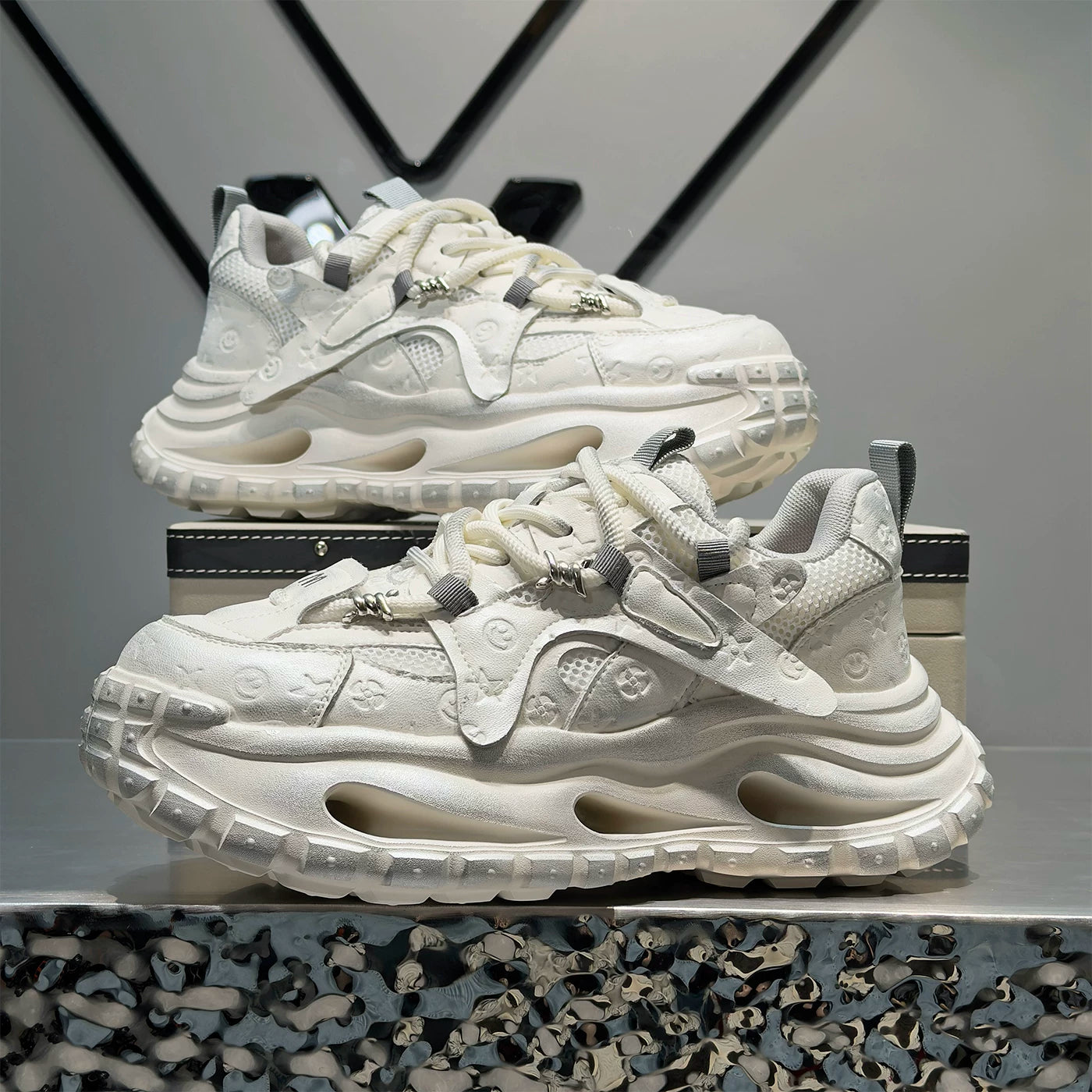 Men's Height-Increasing Platform Breathable Retro Shock-Absorbing Chunky Dad Sneakers 2026 New